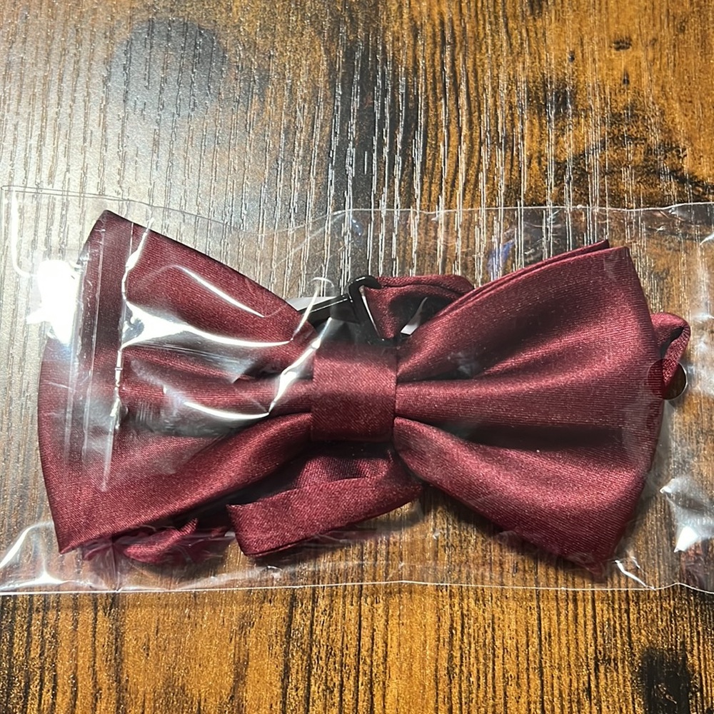 Bow tie